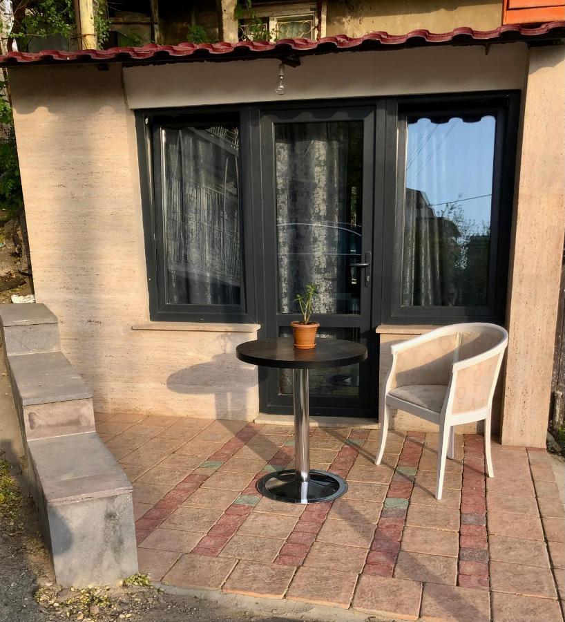 Villa Next To Victory Park Γιερεβάν Εξωτερικό φωτογραφία