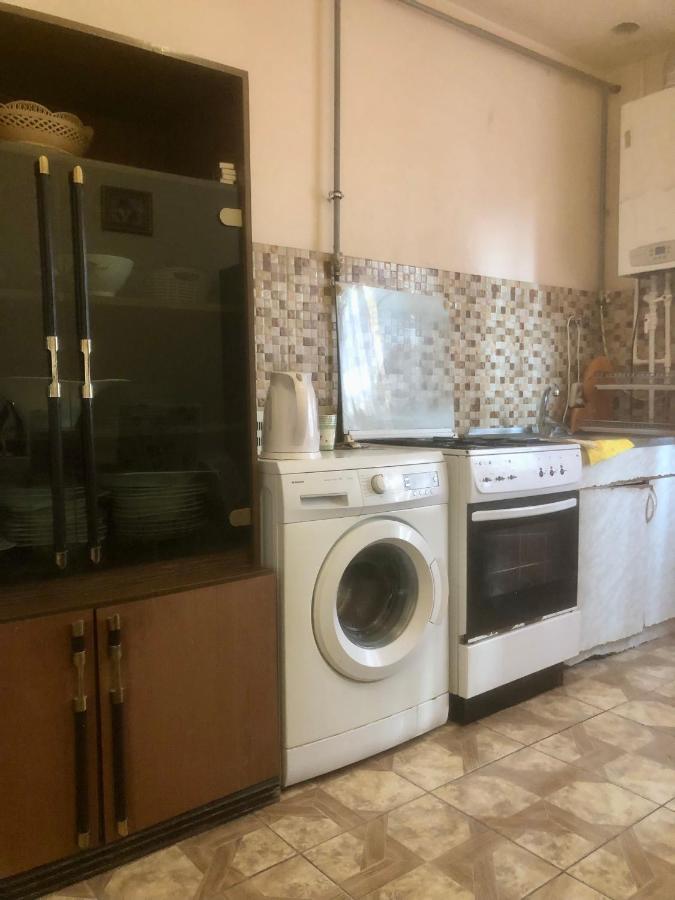 Villa Next To Victory Park Γιερεβάν Εξωτερικό φωτογραφία